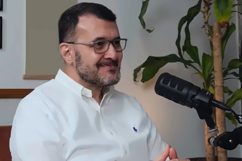 Dr. Nizar Baidoun as a podcast guest